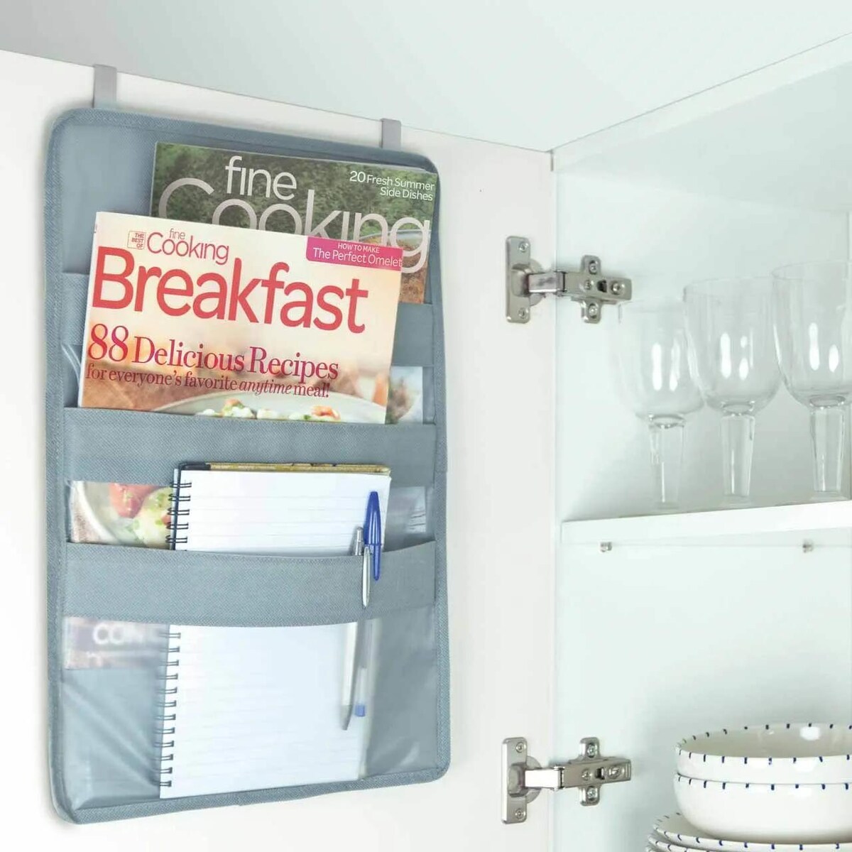 Wiszący organizer na przepisy i czasopisma Rayen - 43 x 28 cm, Szary