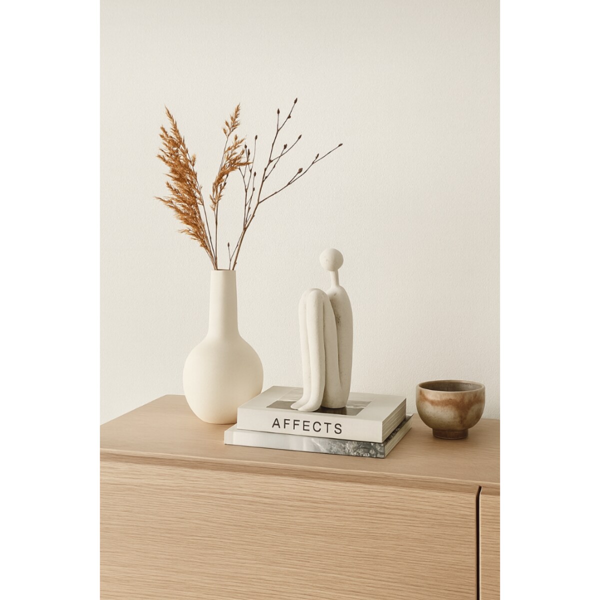 FIGURKA DEKORACYJNA ANDREAS BIAŁA