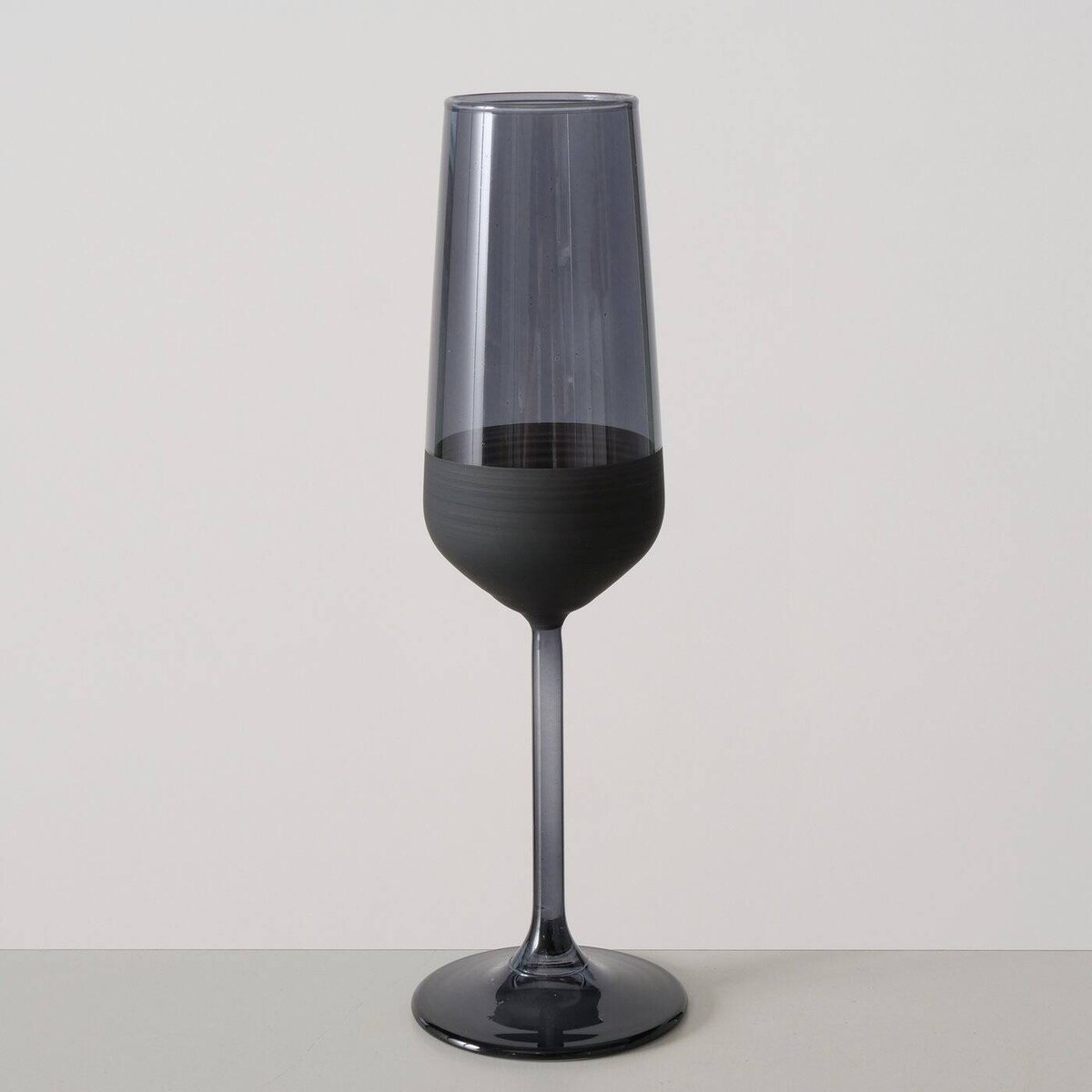 Kieliszek do szampana czarny MOLUNA, 195 ml