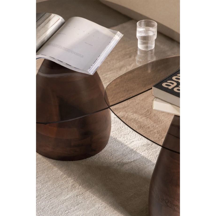 Komplet dwóch stolików z drewna mango i hartowanego szkła Mariana