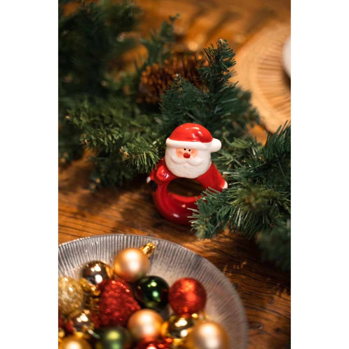 Ceramiczny pierścień na serwetki Mikołaj