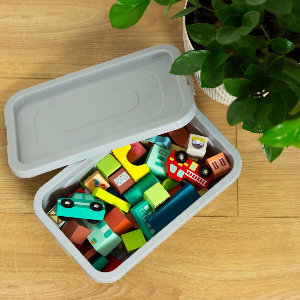 Pojemnik Plastikowy Z Pokrywą Zamykany Pudełko Box Przezroczysty 4,5 L