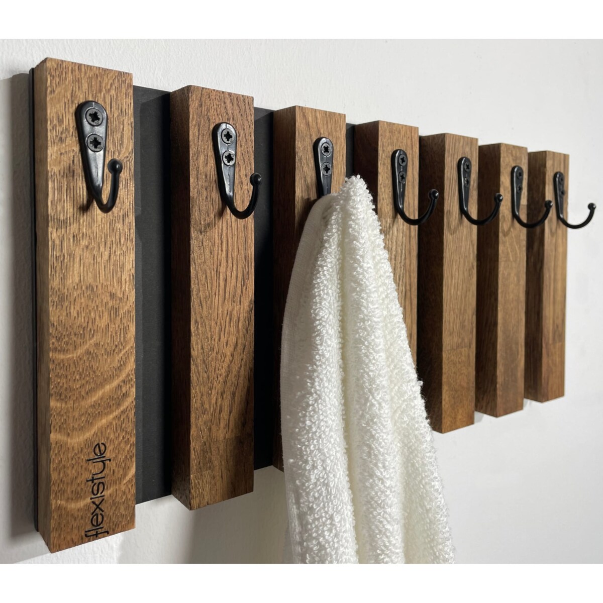 Drewniany wieszak na klucze Lamele 40cm brązowy