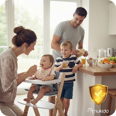 Drewniane krzesełko do karmienia Nukido składane regulowane pasy 702001