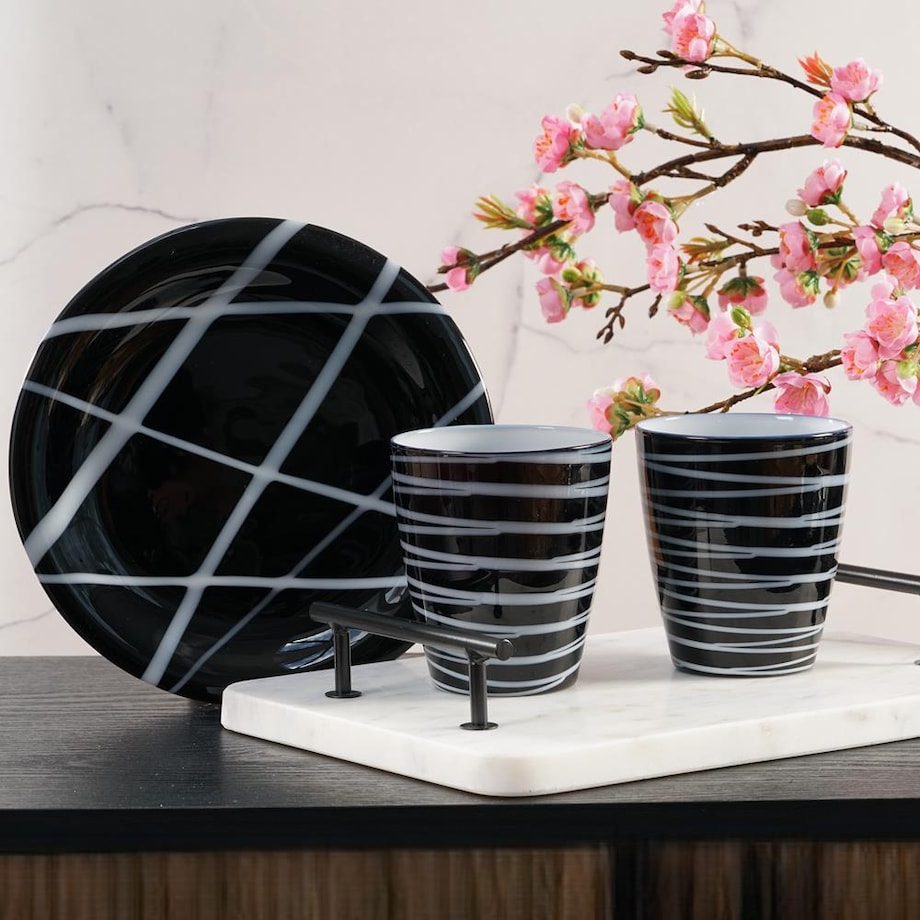 VILLA ITALIA Szklanka ze szkła topionego czarno biała 360 ml NEBBIA