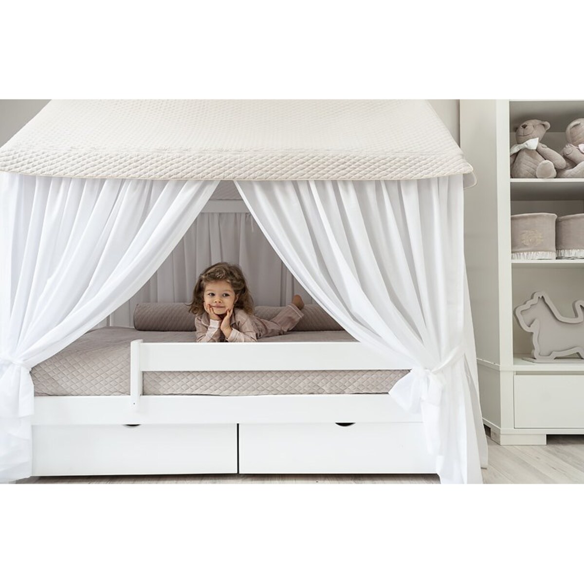 Narzuta dziecięca beżowa pikowana