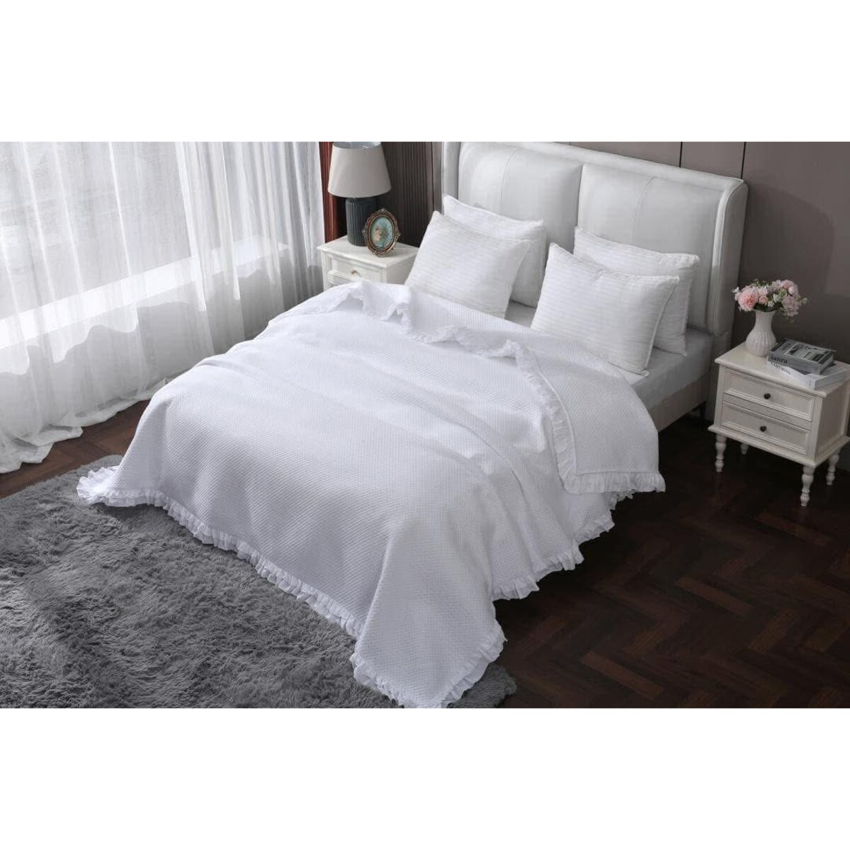 Narzuta z falbanką 220/240 cm