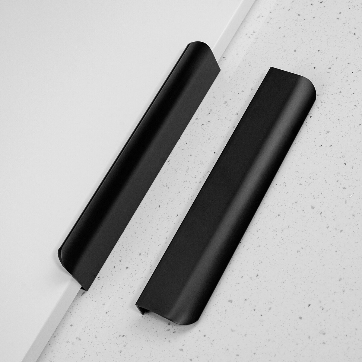 Uchwyt do mebli czarny meblowy krawędziowy do szafek szuflad mat loft 160mm