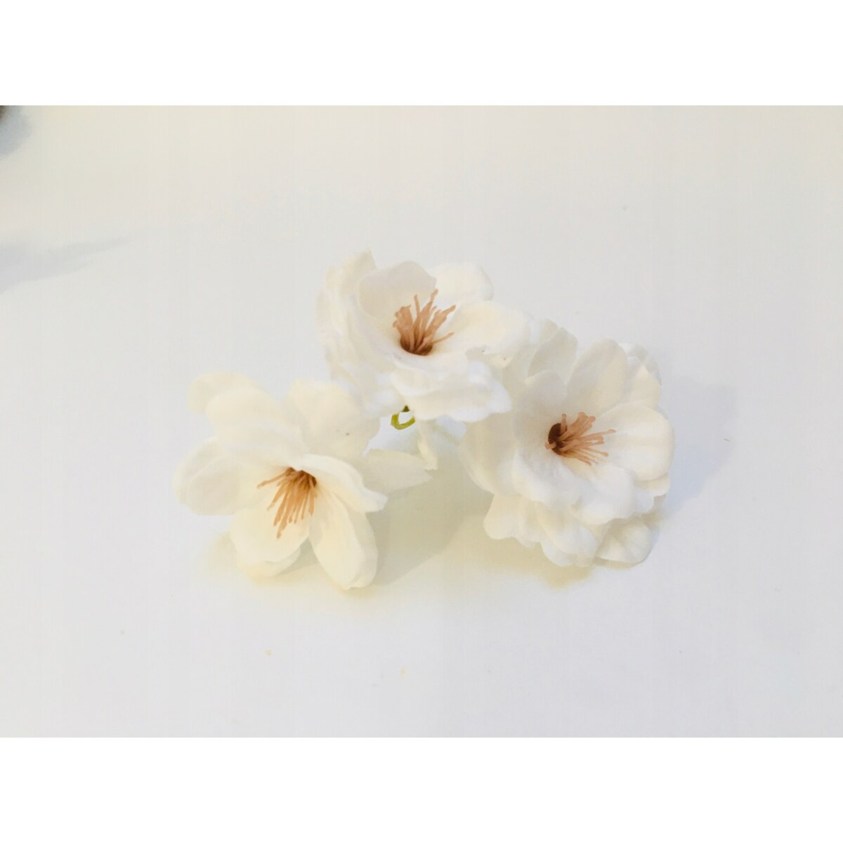 KWIATY WIŚNI MYDLANE DROBNE BIAŁE gałązki do bukietu box kompozycji stroik