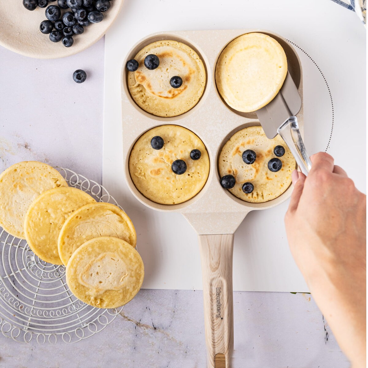 Patelnia marmurkowa 4 w 1 do naleśników jajek placków pancake 18cm BEŻOWA KLAUSBERG