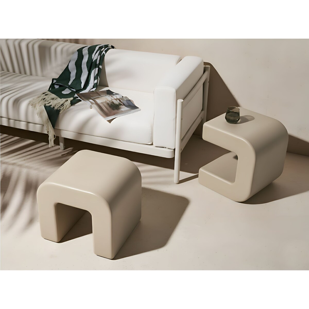 Zestaw 2 stolików pomocniczych MOZIA Piaskowy