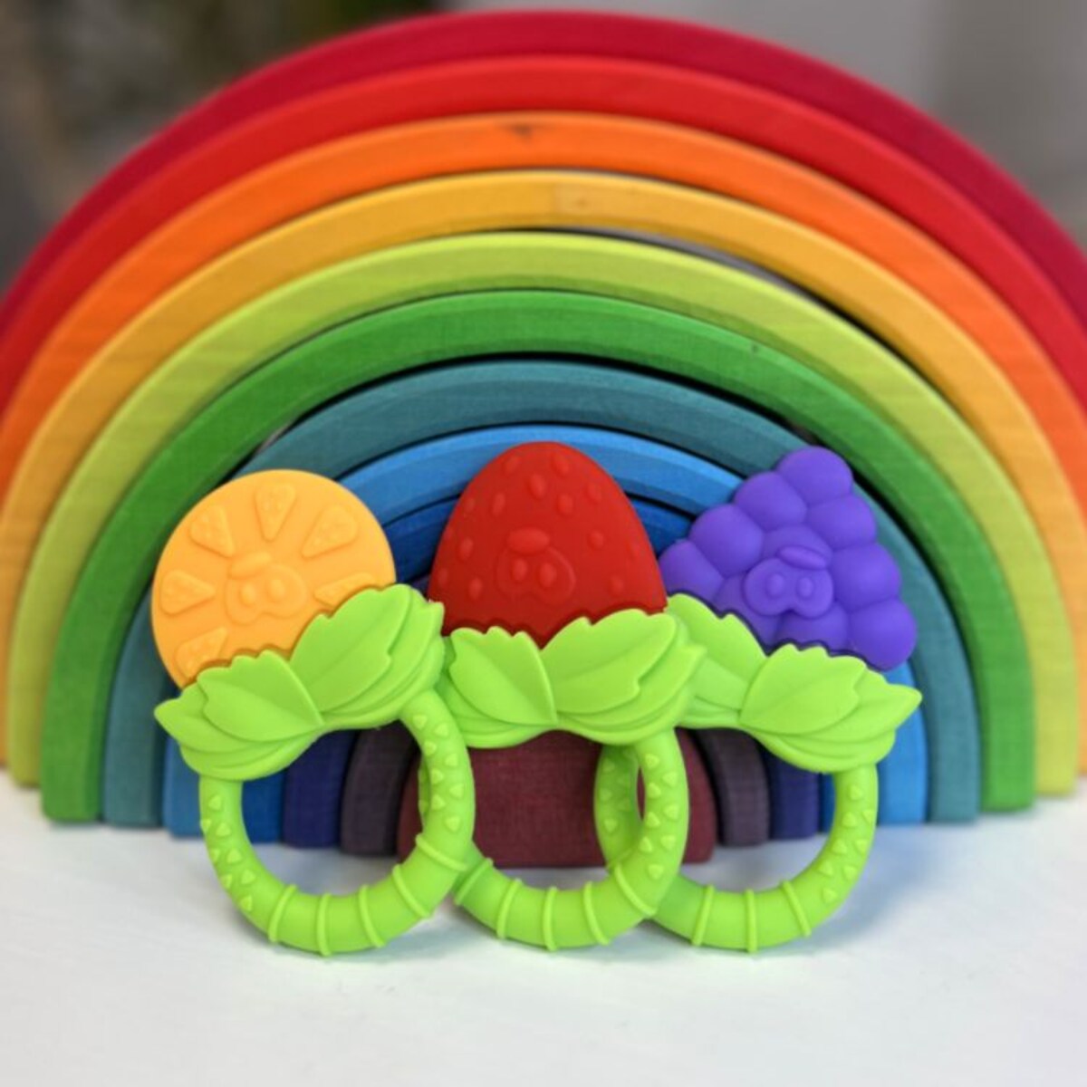 Gryzak na ząbkowanie 3 szt. Owoce – bezpieczne gryzaki silikonowe dla niemowląt i dzieci RaZbaby