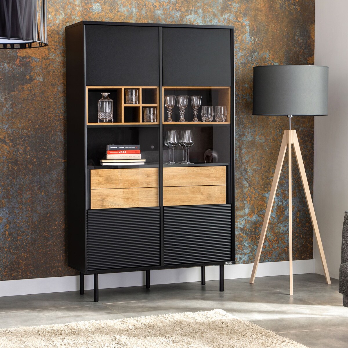 KONSIMO LOFTY Witryna w stylu loft z ryflowanym frontem