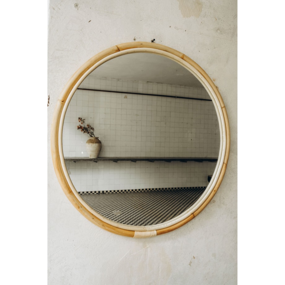 Okrągłe lustro w rattanowej ramie LUMA