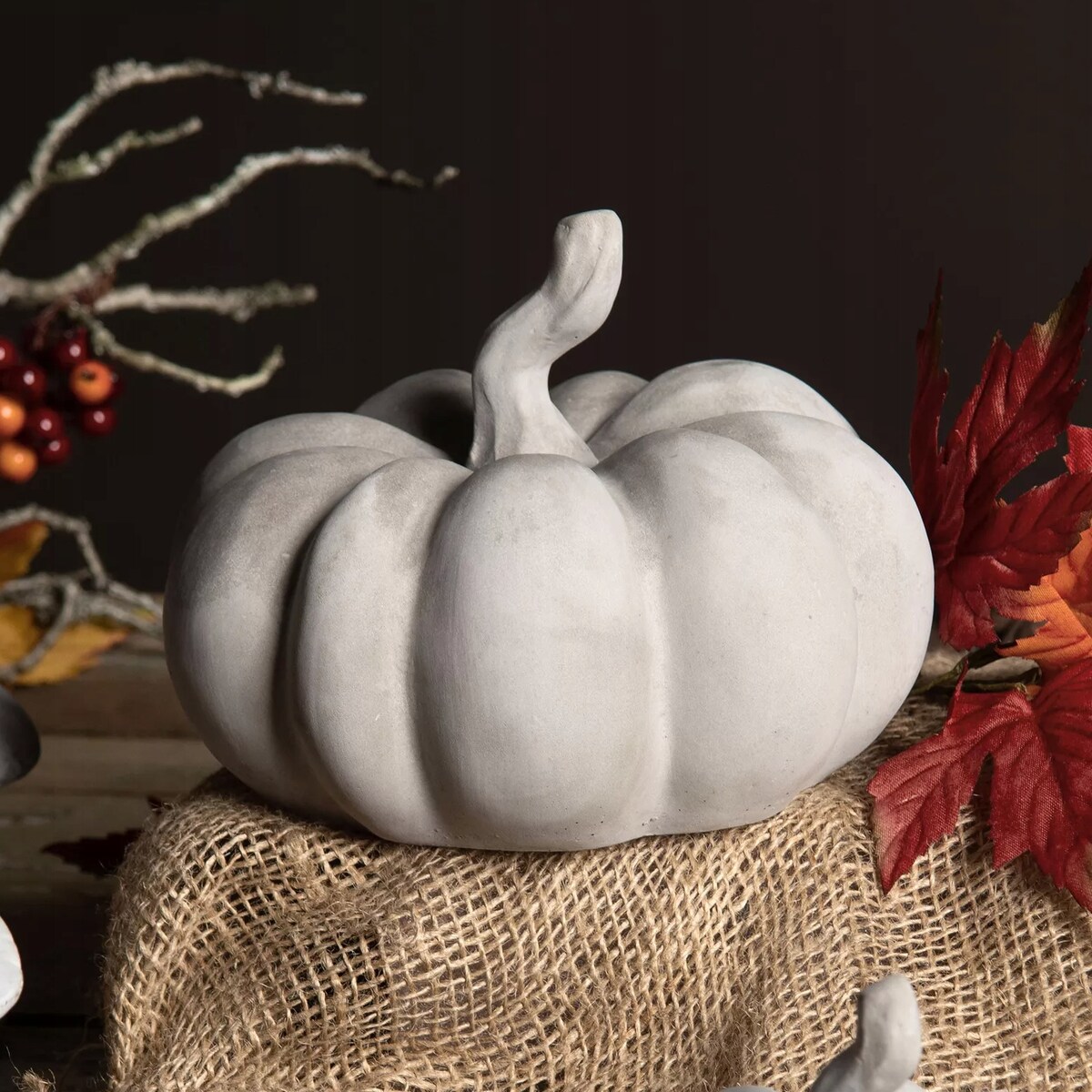 FIGURKA DYNIA BETONOWA HALLOWEEN JESIEŃ 16cm dekoracja skandynawska szara