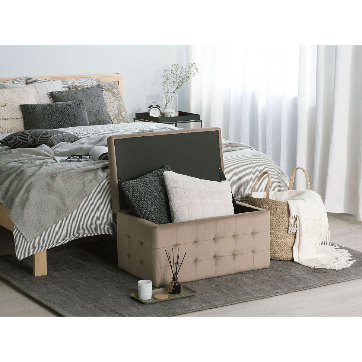 Puf ze schowkiem welurowy brązowy MICHIGAN