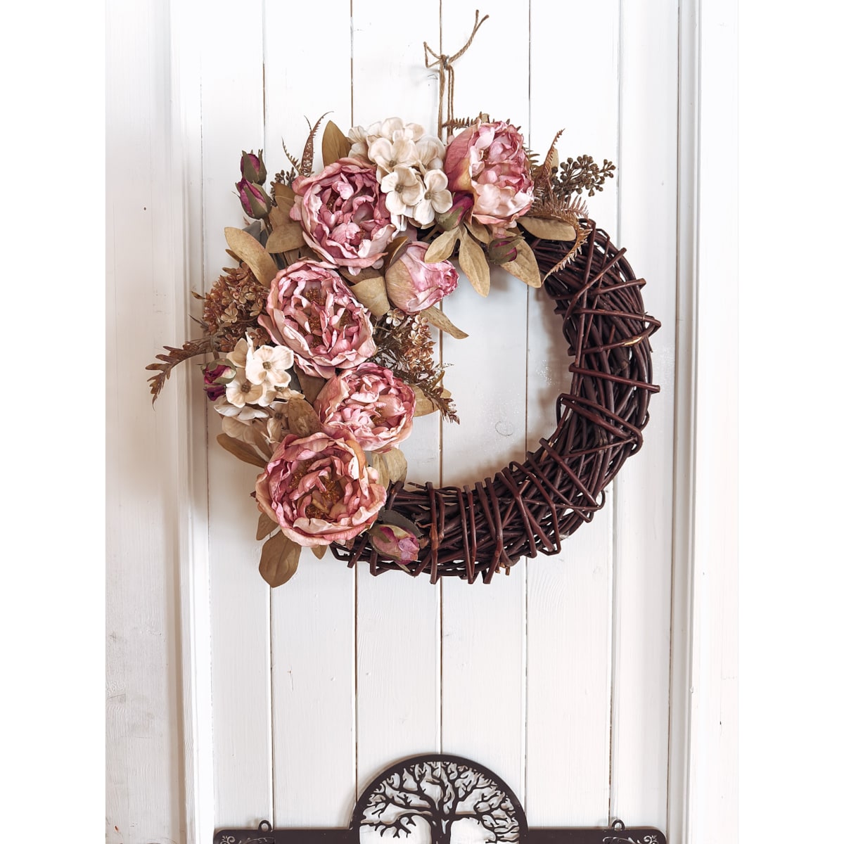 Wianek na drzwi wiosenny piwonie