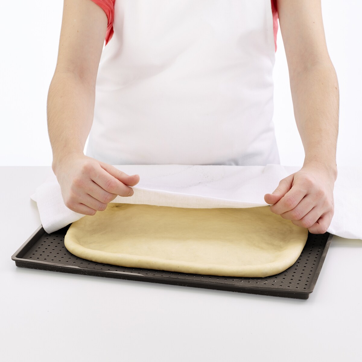 Mata do pizzy prostokątna – perforowana / Lekue