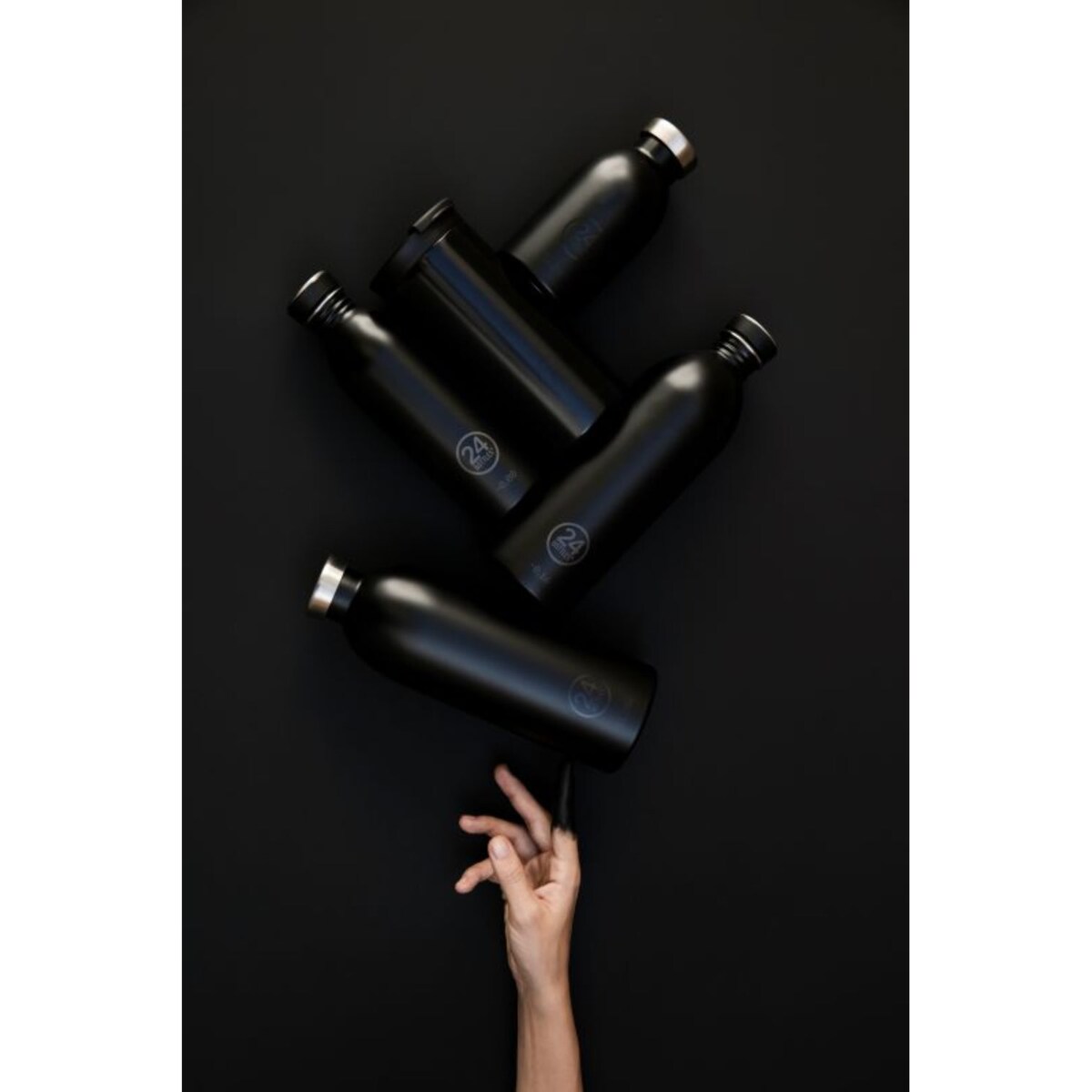 24BOTTLES URBAN BOTTLE butelka na wodę 500 ml, Stone Tuxedo Black