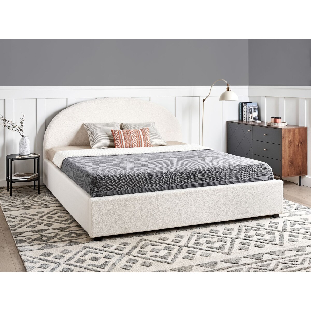 Łóżko z pojemnikiem boucle 180 x 200 cm złamana biel VAUCLUSE
