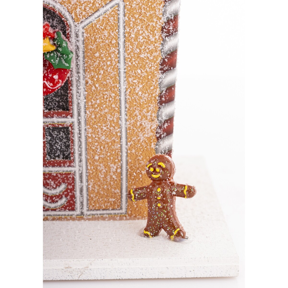 Domek LED świąteczny z choinką 22 cm