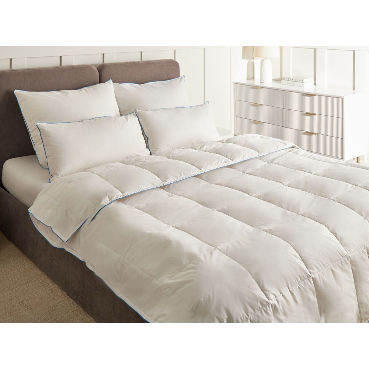 Kołdra lekko ciepła CERVINO Kacze pióra i puch 150 x 200 cm