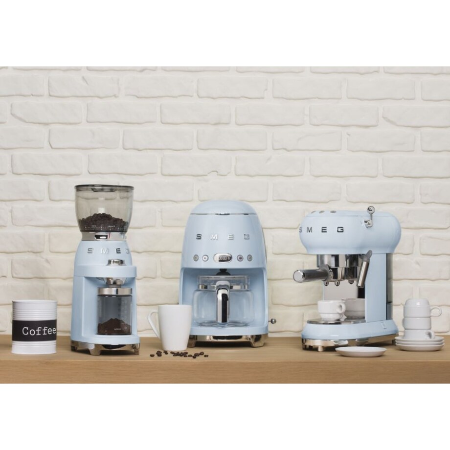 Ekspres do kawy kolbowy pastelowy błękit 50's Style, SMEG