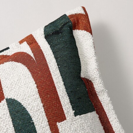 Poszewka Mona prostokątna 47x28 zielono-czerwony wzory na kremowym tle