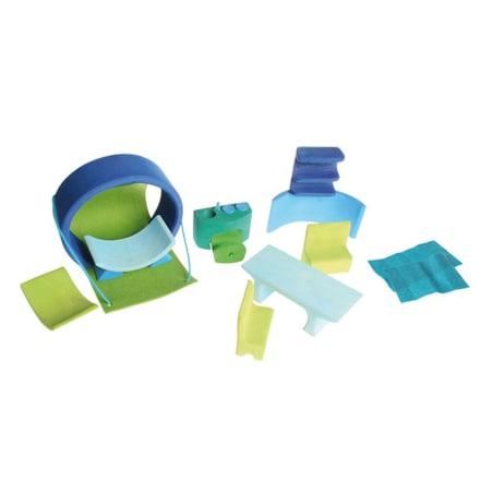 Dom mobilny do złożenia - drewniane klocki Grimm's niebiesko-zielone 3+