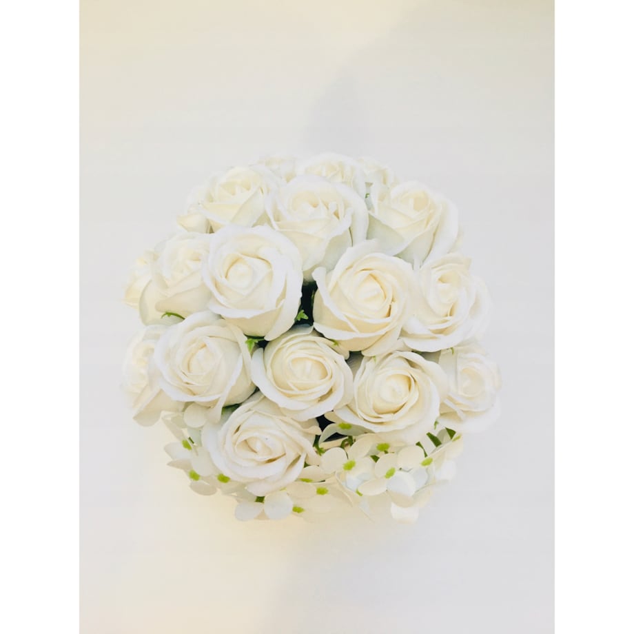 RÓŻE mydlane BIAŁE w srebrnym pudełku na I KOMUNIA ŚWIĘTA prezent pamiątka