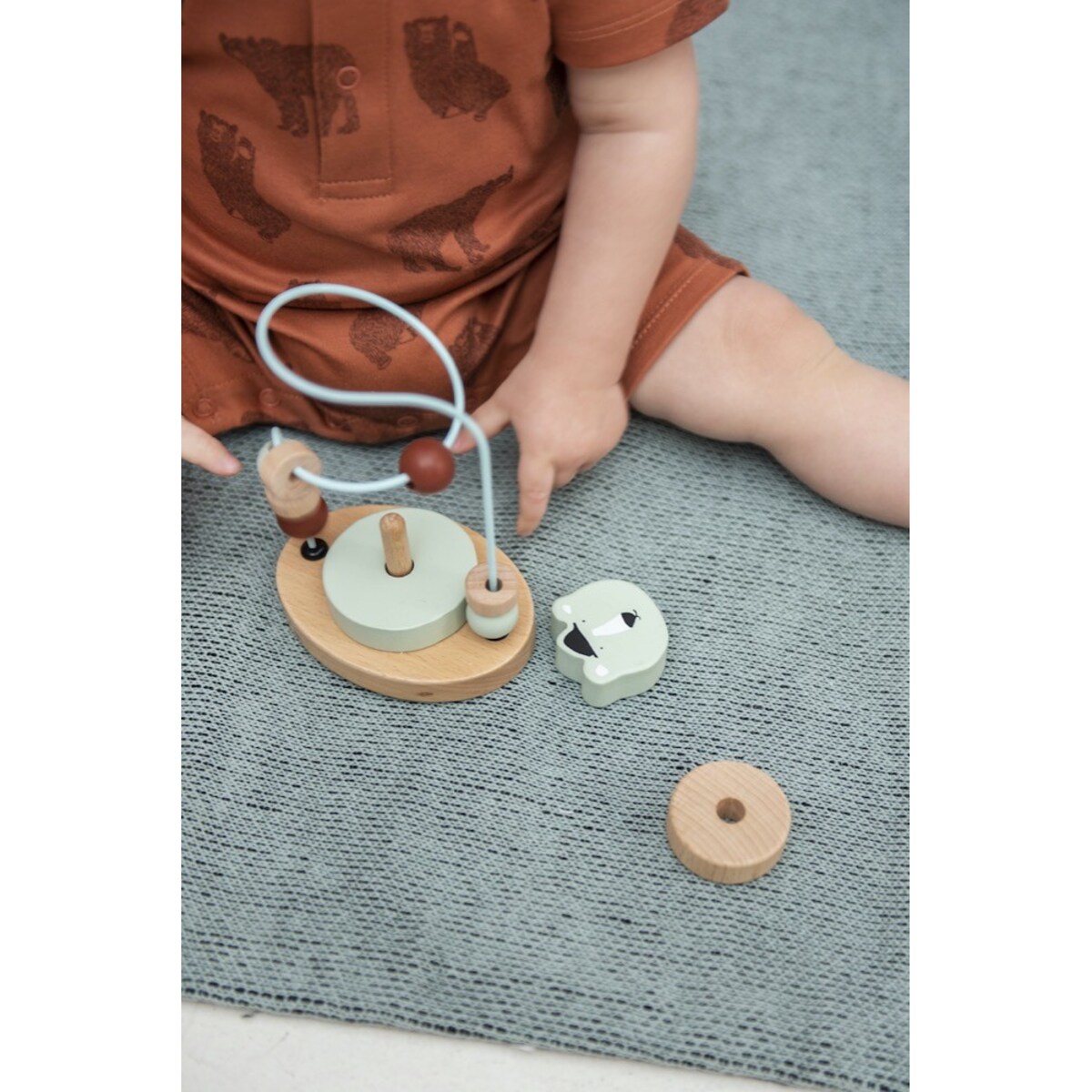 Labirynt z drewnianymi koralikami - Miś Polarny