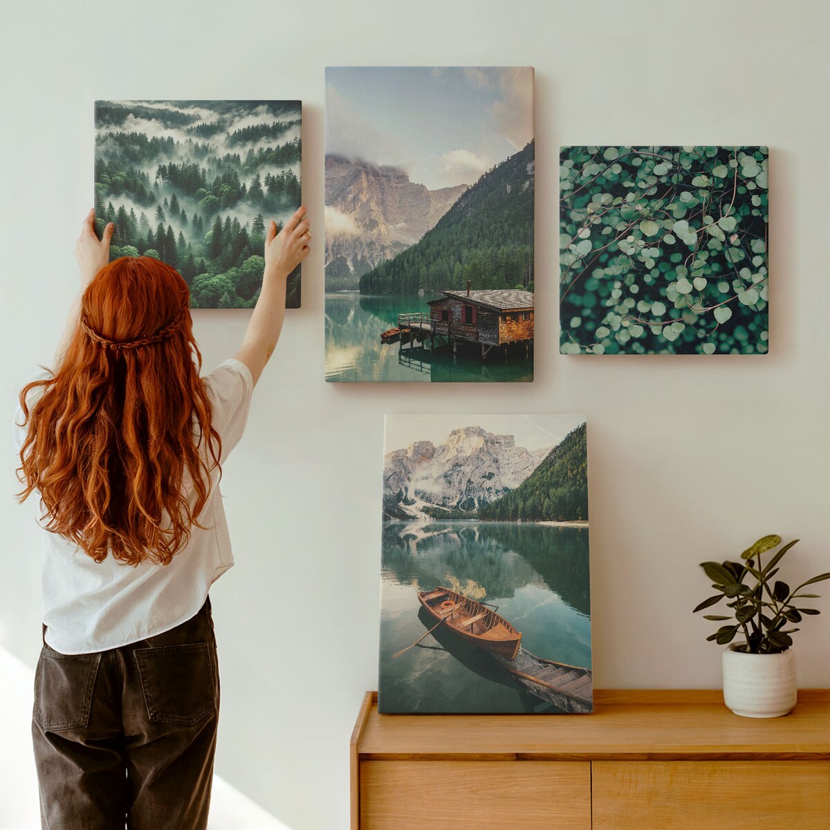 Zestaw 4 obrazów na płótnie - Górskie jezioro łódka mgła - zielony