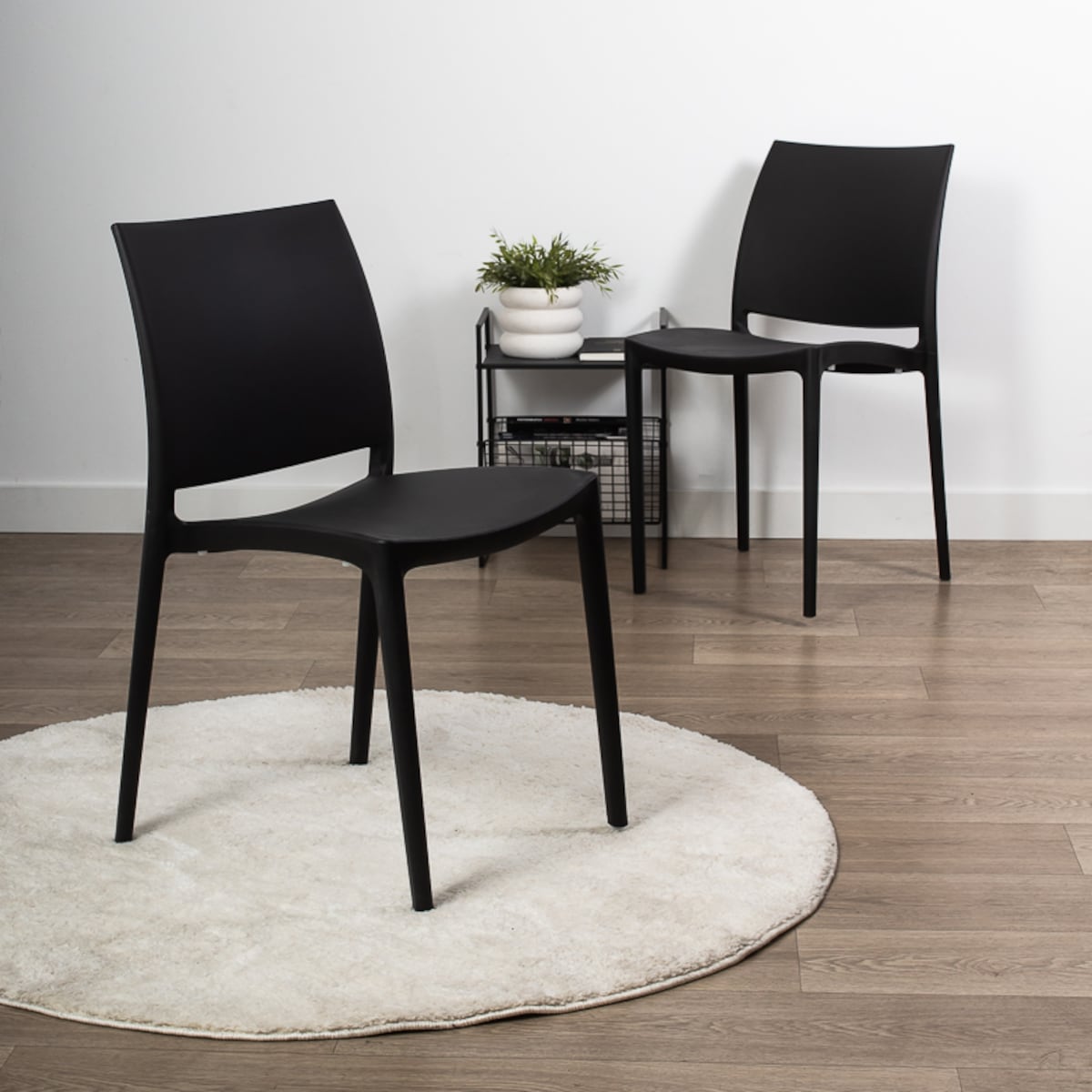 Krzesło plastikowe do salonu jadalni czarne nowoczesne