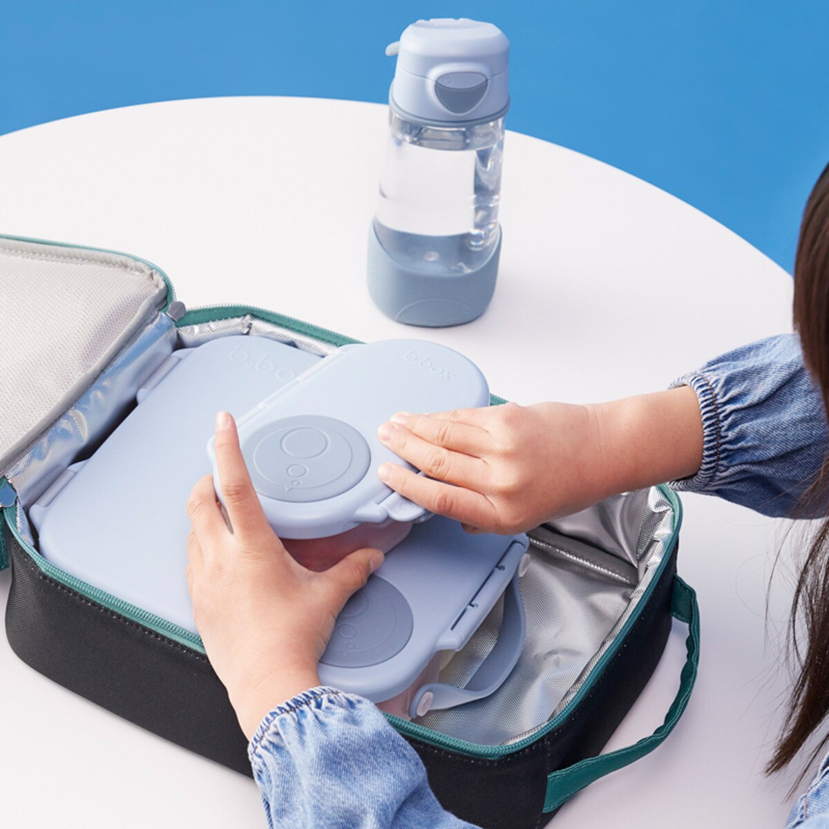 Śniadaniówka do szkoły dla dziecka - szczelny snackbox na jedzenie i przekąski b.box Chill Out