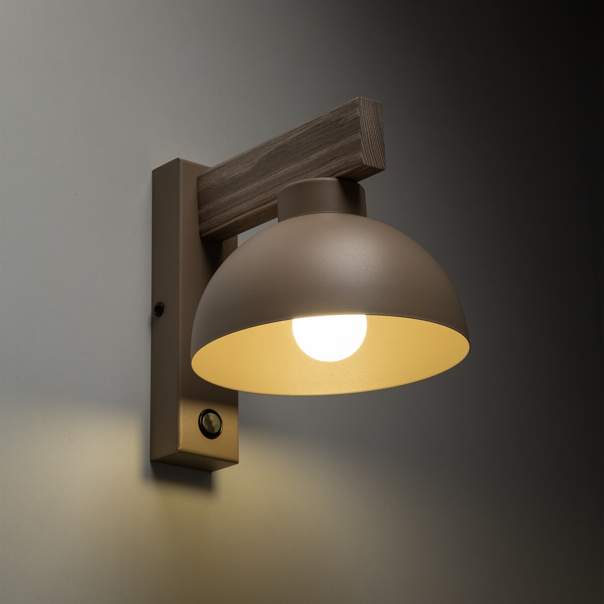 Kinkiet z włącznikiem OSLO SABIA 11009 TK Lighting beżowy E27 nowoczesna lampa ścienna do sypialni i salonu
