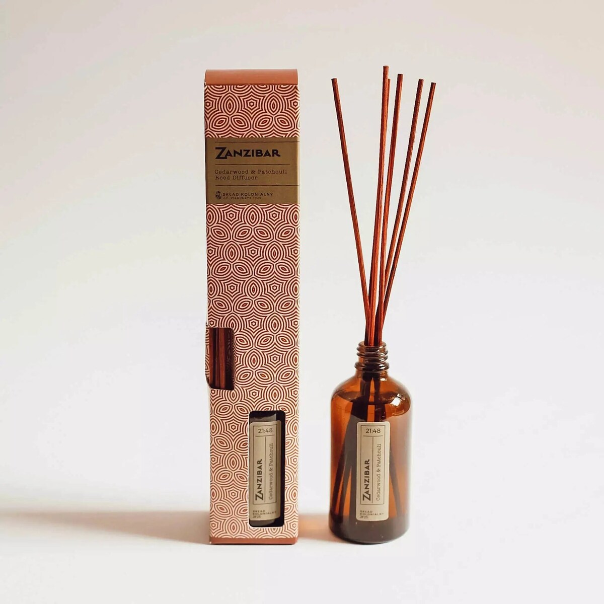 ZANZIBAR 21:48 Cedarwood & Patchouli Naturalny Dyfuzor Ratanowy- kolekcja Travels