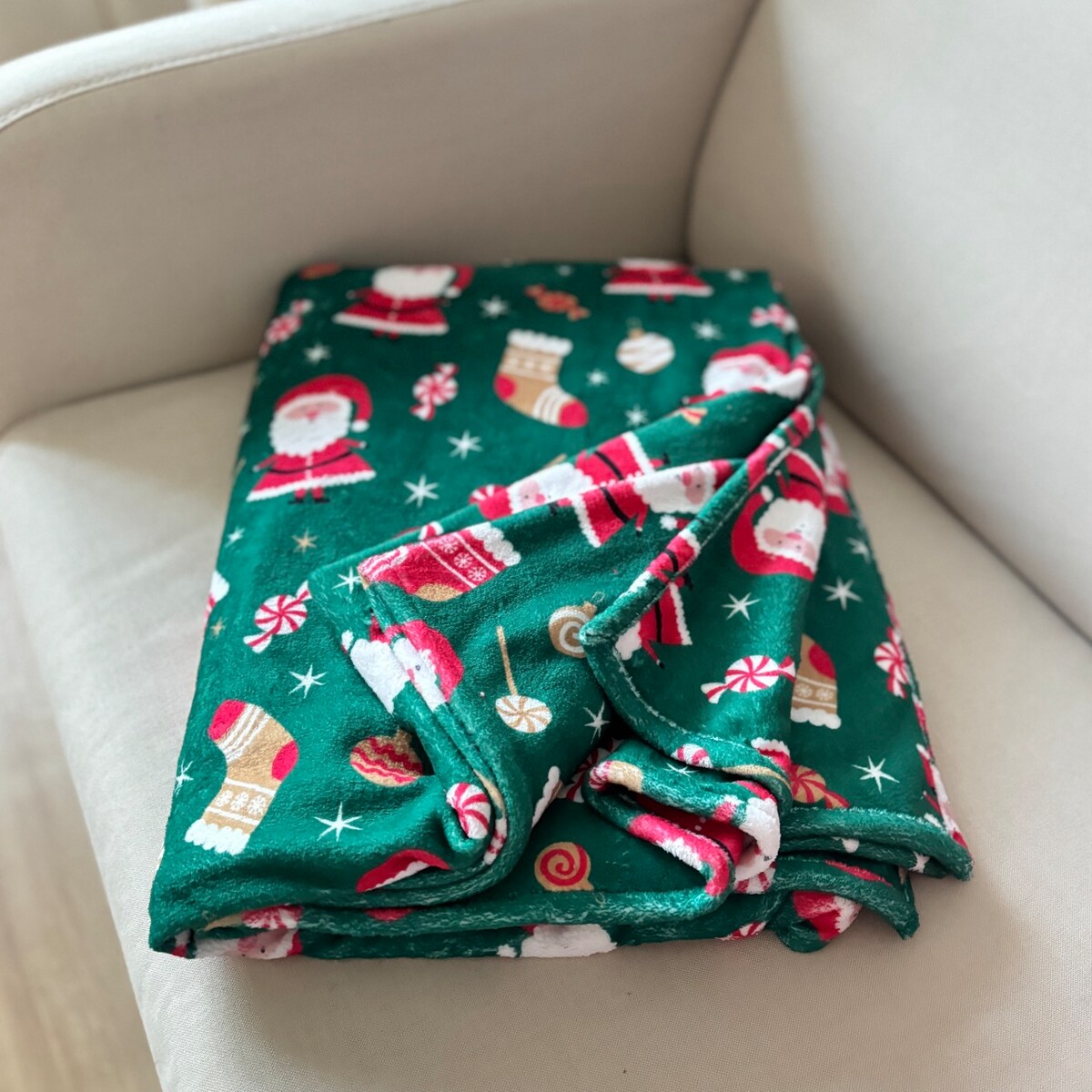 Koc świąteczny wzór Mikołaje Boże Narodzenie