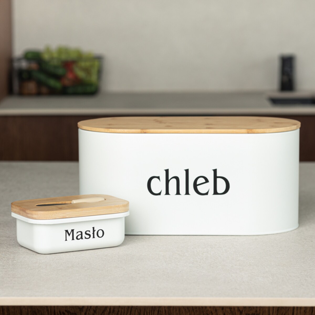 Zestaw chlebak z maselniczką i nożem deska do krojenia biały