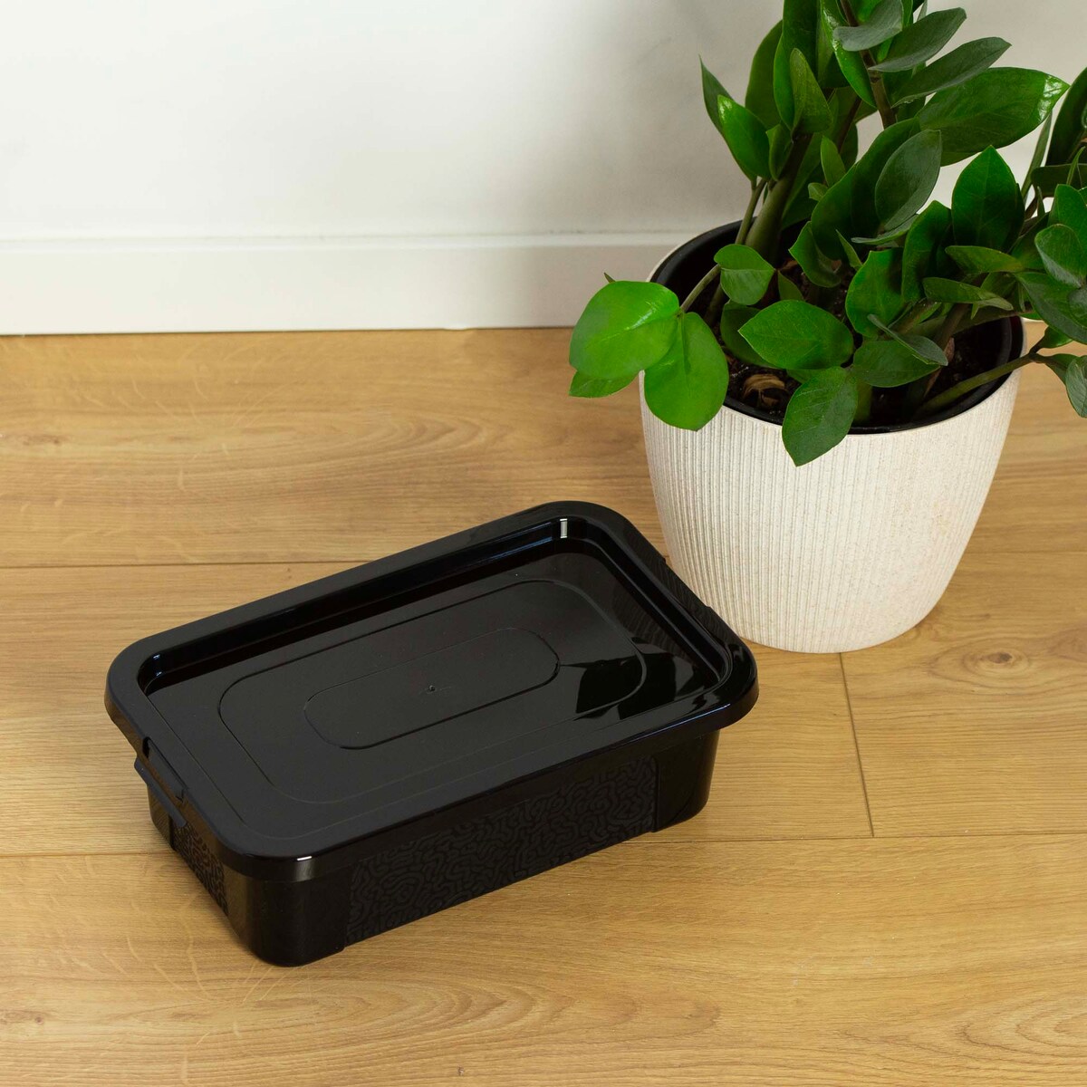 Pojemnik Plastikowy Z Pokrywą Zamykany Pudełko Box Czarny 4,5 L