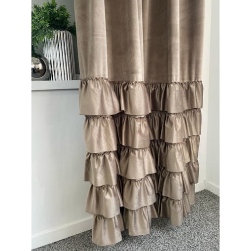 zasłona welurowa z falbanami od dołu 140x270 cm