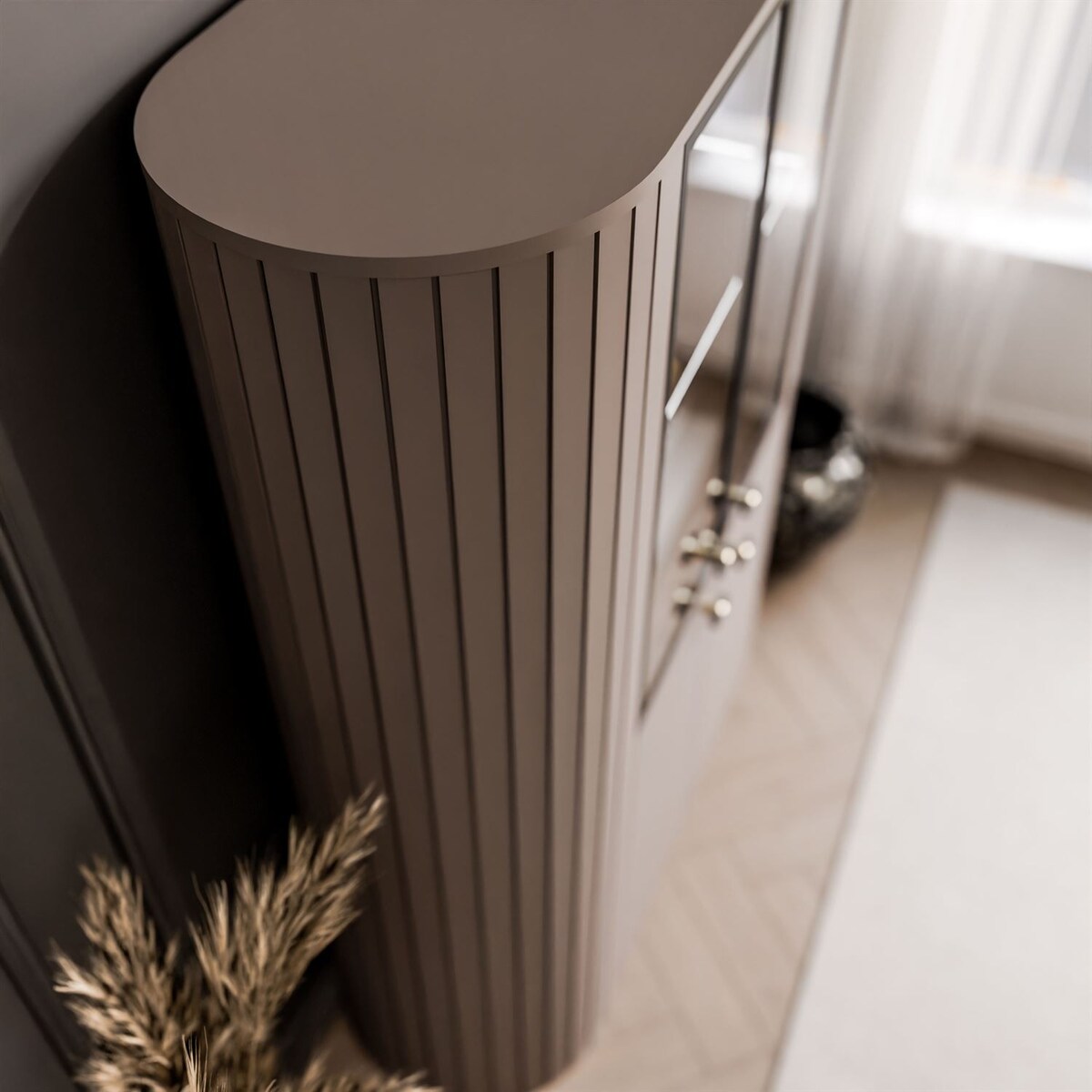 Witryna ELODIE z oświetleniem LED kaszmir