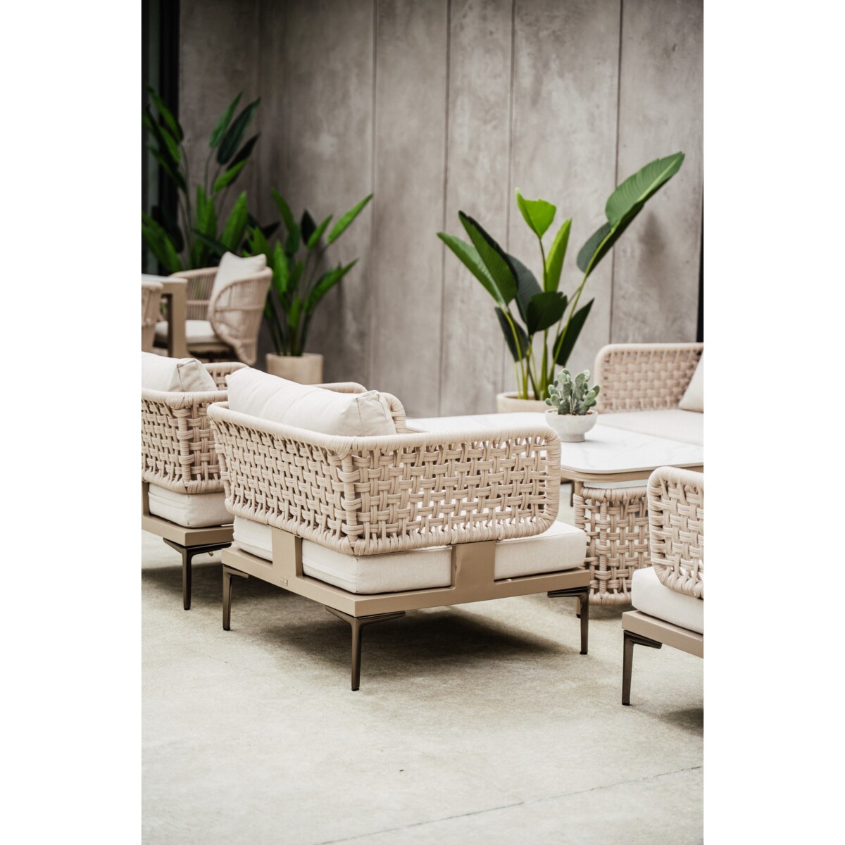 FOTEL ALUMINIOWY TIZIANO SZAMPAŃSKI