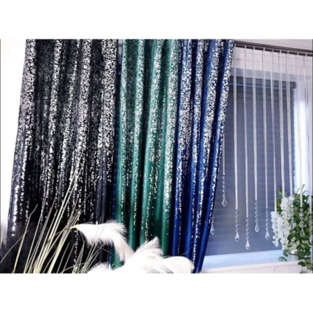 Zasłona welurowa "srebrny deszcz" 140x270 na taśmie marszczącej. Czarny