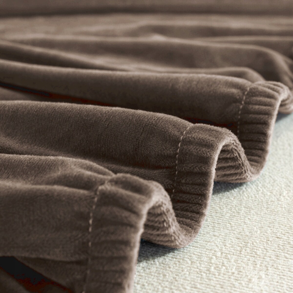 POKROWIEC NA KANAPĘ KAKAOWY BRĄZ WELUR 2 OSOBOWY [22L2]