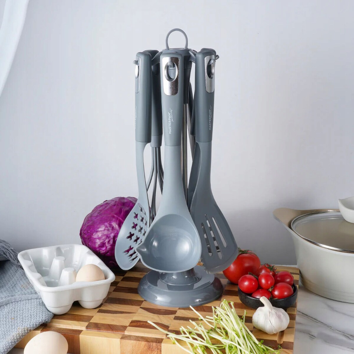 Zestaw Przyborów Kuchennych 7 El. Komplet Łyżka Trzepaczka Szczypce Stojak