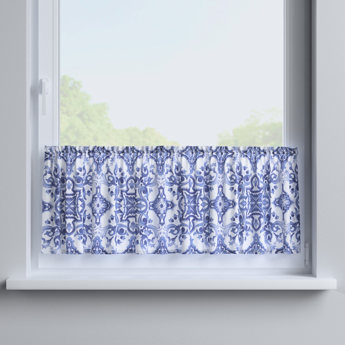 Zazdrostka prosta na metry 260x0 niebieskie wzory na białym tle