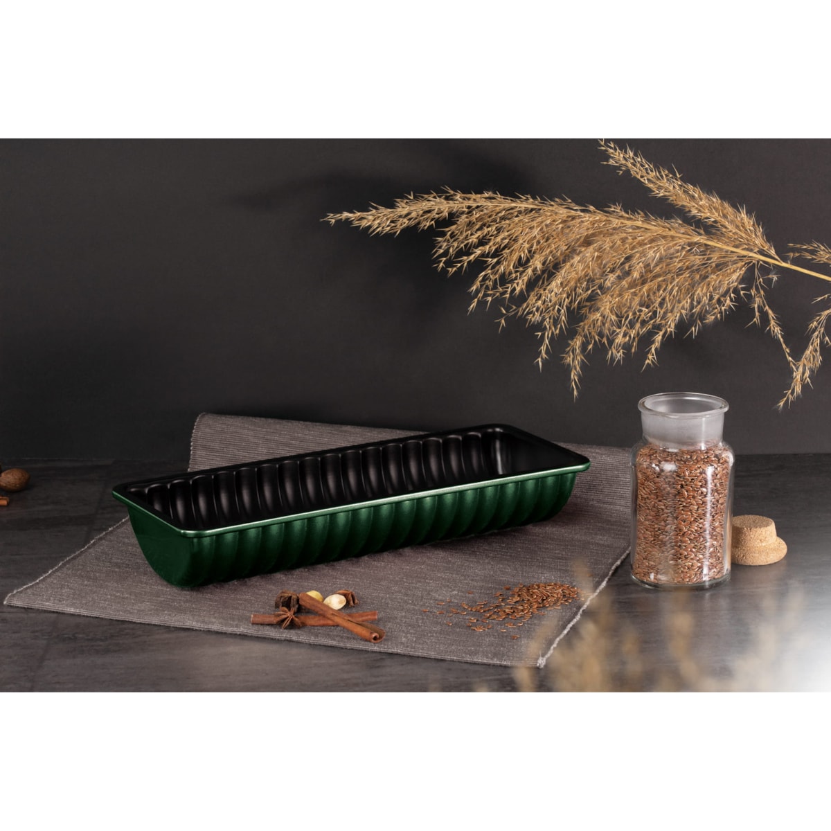 Karbowana forma blacha do pieczenia 31.5x12cm BERLINGER HAUS Emerald