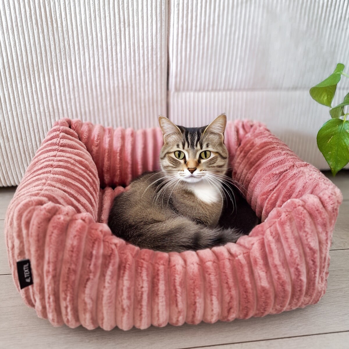 Pluszowe legowisko dla kota BELLA, 60x40 cm, Róż