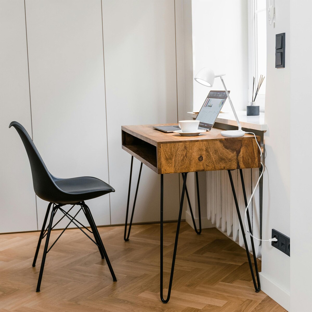 Lampka biurkowa K-BL1528 BIAŁY z serii LOLEK