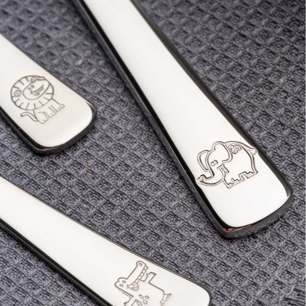 Zestaw 4cz sztućców dla dzieci krokodyl,lew,słoń BAMBINI - Leonardo